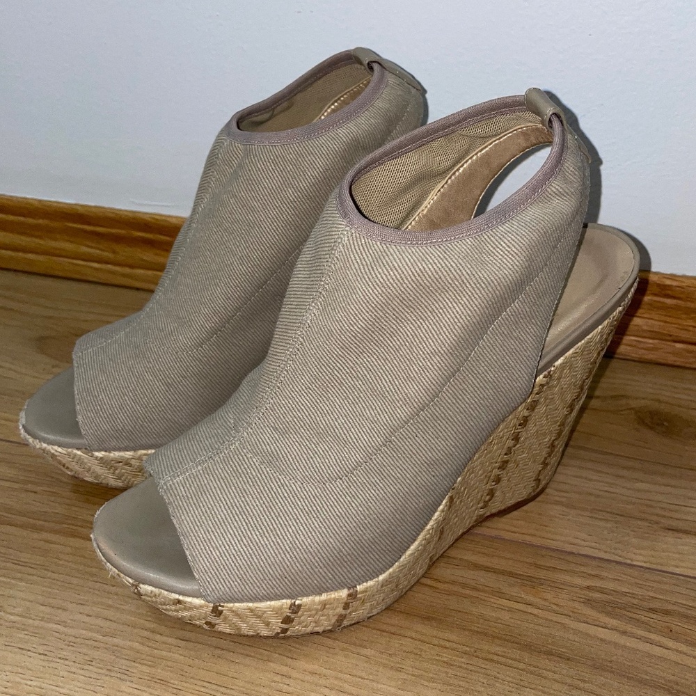 Stuart Weitzman Glover Stretch Wedge Sandal Women 7 Peep Toe Espadrilles Wedge